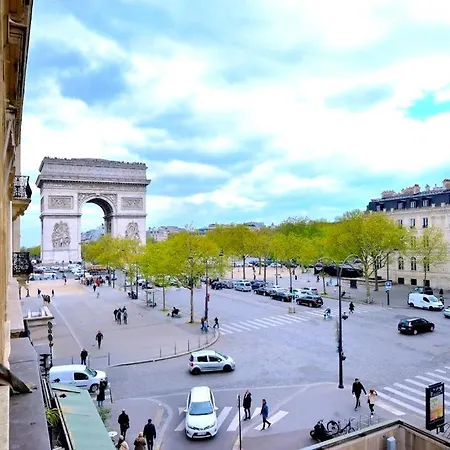 Appartement Champs-Elysees شقة