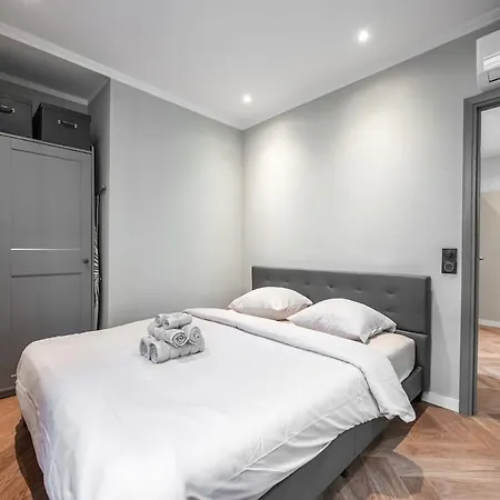Luxury Stay - Arc Of Triumph * Parijs