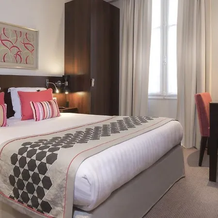 Luxury View On Arc Of Triumph * París