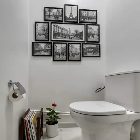 Luxury View On Arc Of Triumph