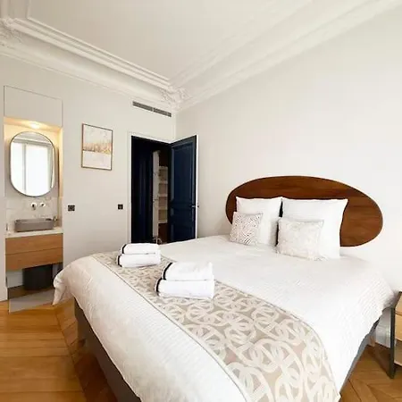 Apartment Luxury Eiffel Tower Paris