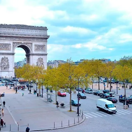 Luxury Eiffel Tower Parijs